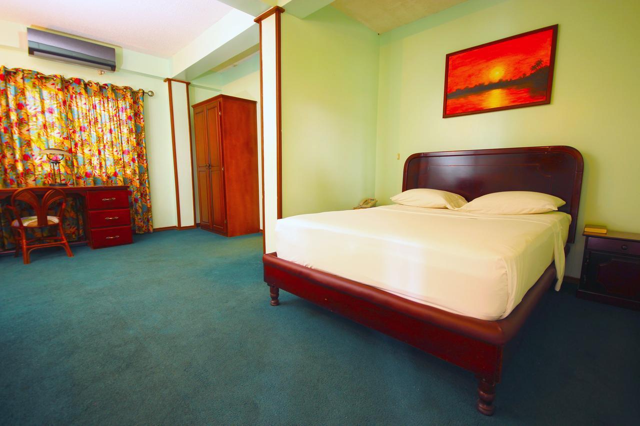 Brandsville Hotel Georgetown Bagian luar foto