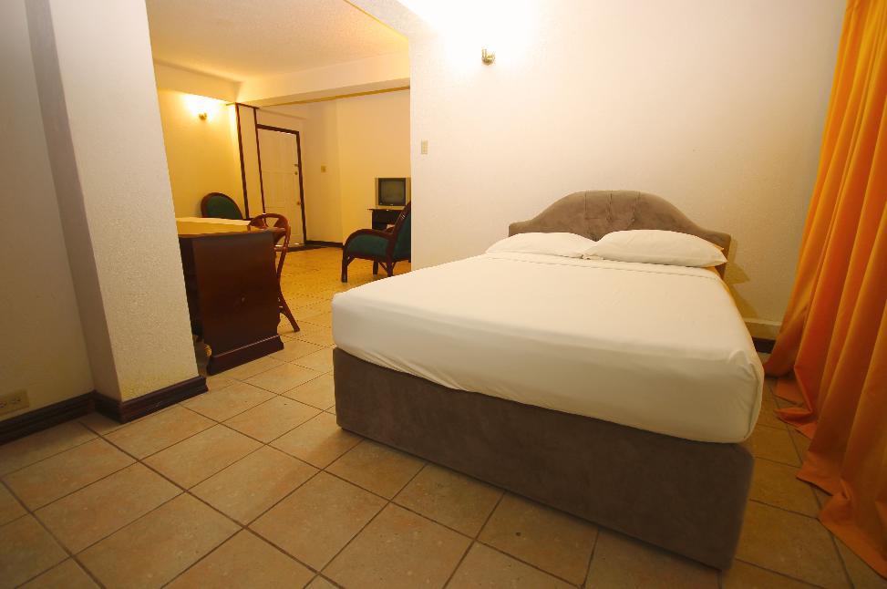 Brandsville Hotel Georgetown Bagian luar foto