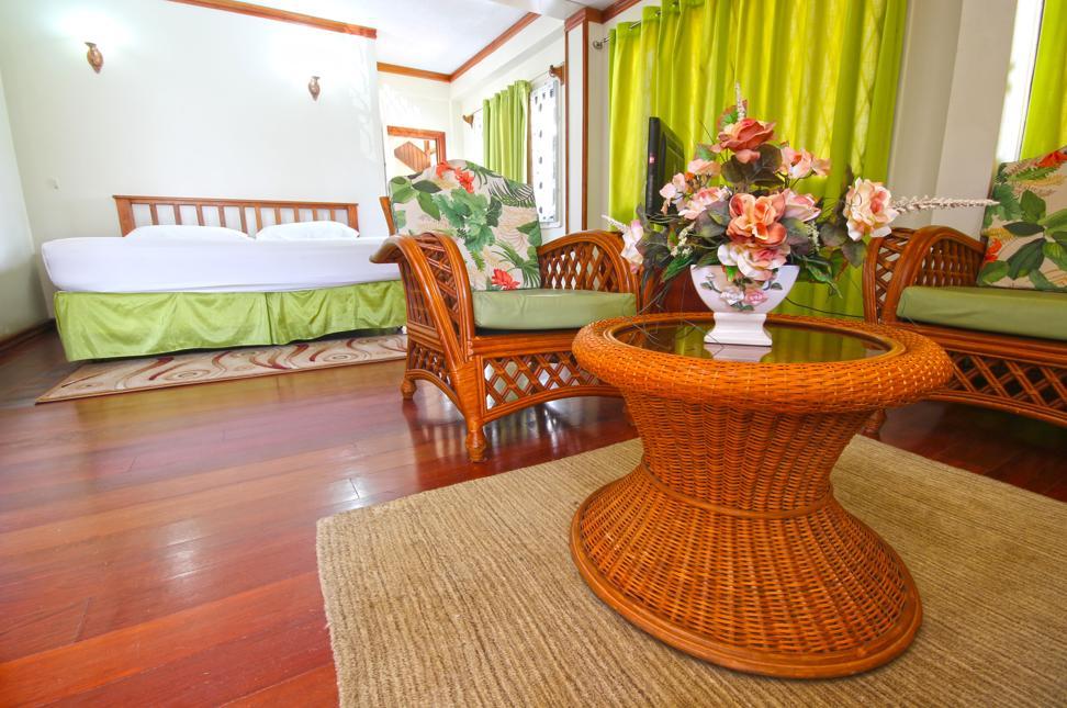 Brandsville Hotel Georgetown Bagian luar foto
